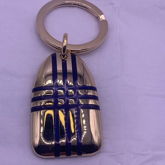 New Burberry Classic Gold Rare keychains - Picture 3 of 5